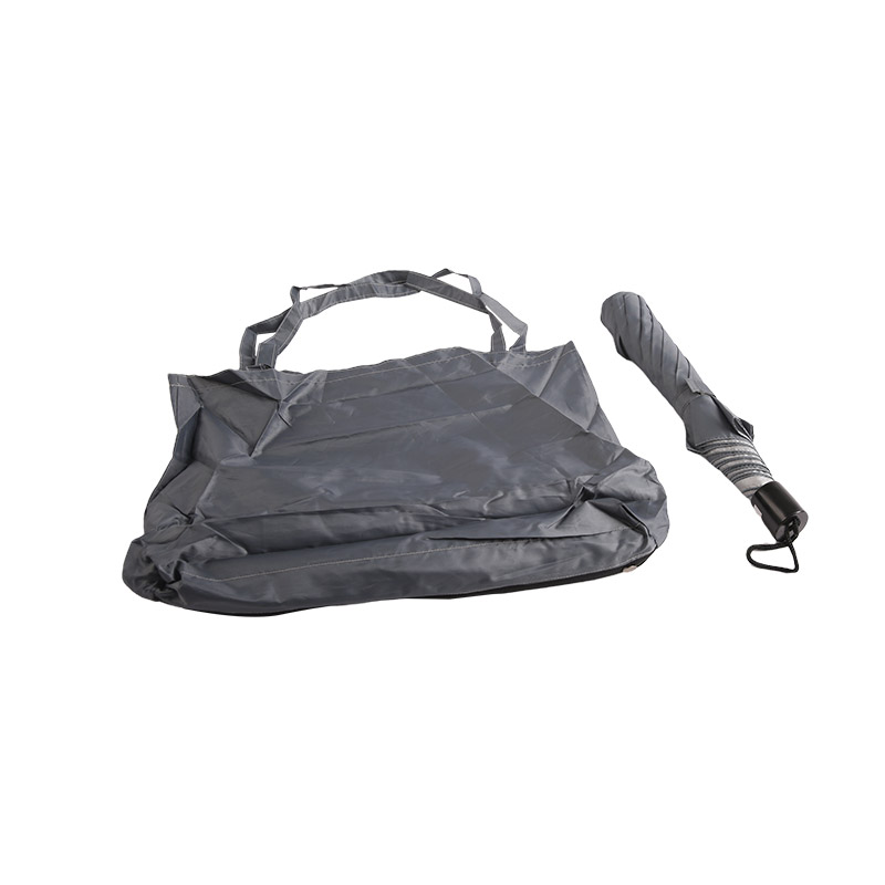 مظلة بسيطة من الفضة النقية المعدنية ذات شقين 0E6B0782